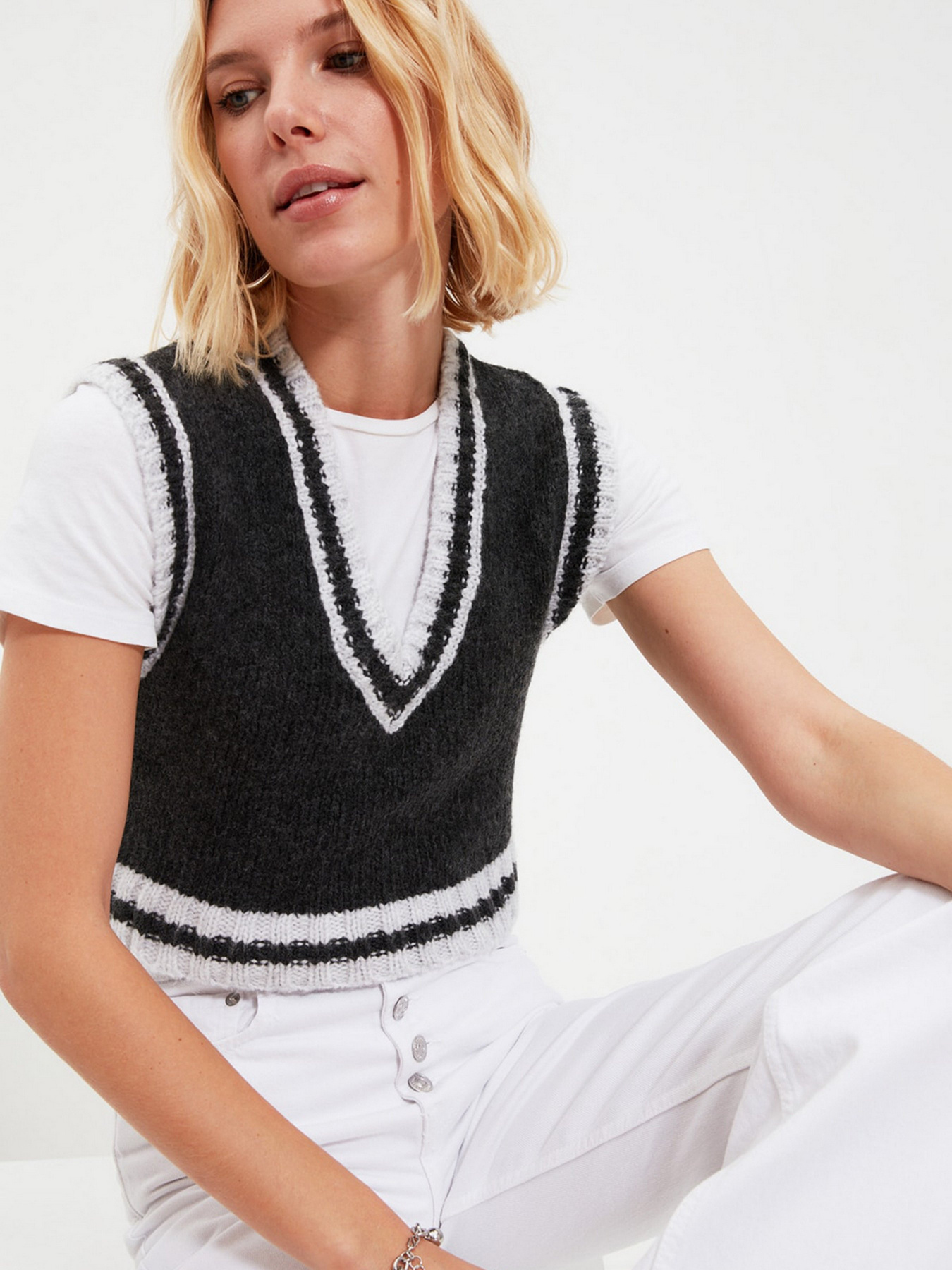 Жилет Trendyol модель TWOAW22BZ0001/Antrasit Фото