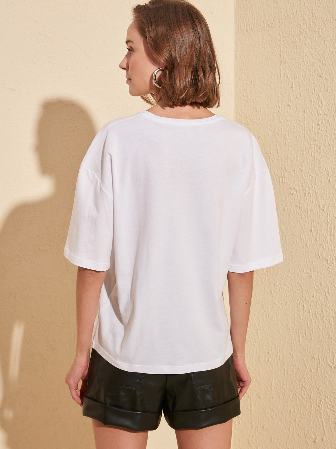 Футболки і поло Trendyol модель TWOSS20TS0110/Beyaz Фото