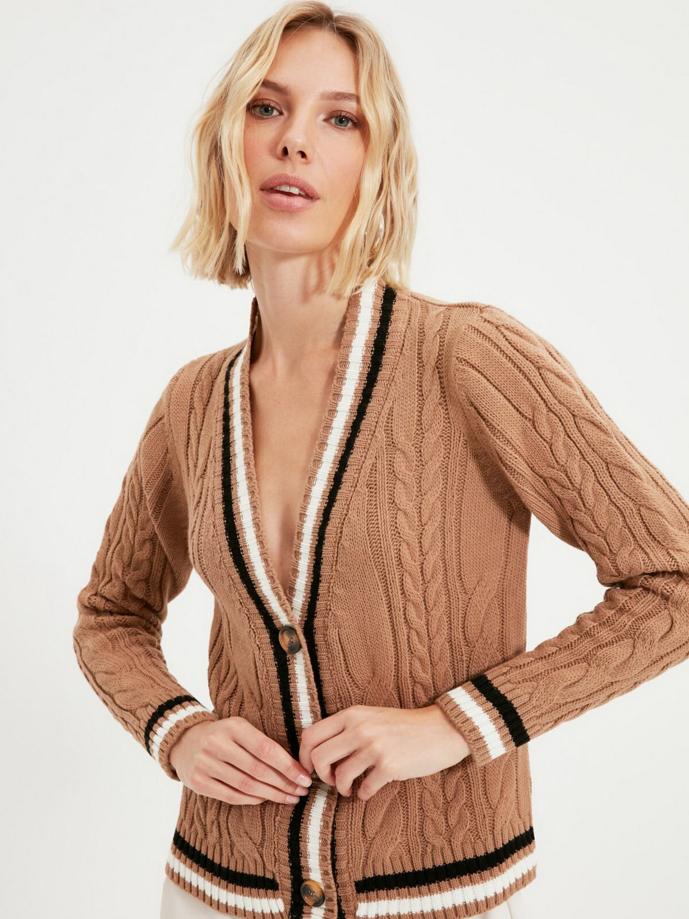 Кардиган Trendyol модель TWOAW22HI0447/Kahverengi Кардиган Trendyol модель TWOAW22HI0447/Kahverengi Фото