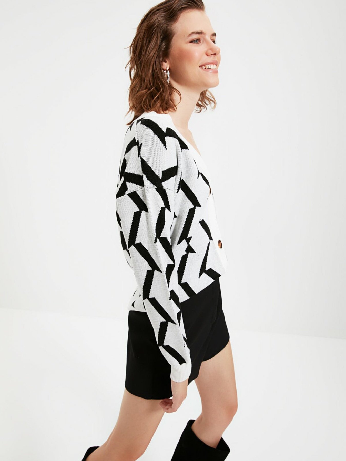 Кардиган Trendyol модель TWOAW22HI0600/Ekru Фото