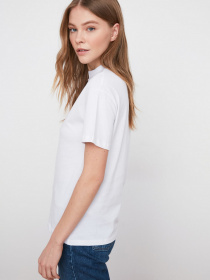 Футболки і поло Trendyol модель TWOAW20TS0096/Beyaz Фото