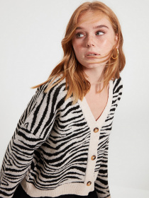 Кардиган Trendyol модель TWOAW22HI0046/Siyah Фото