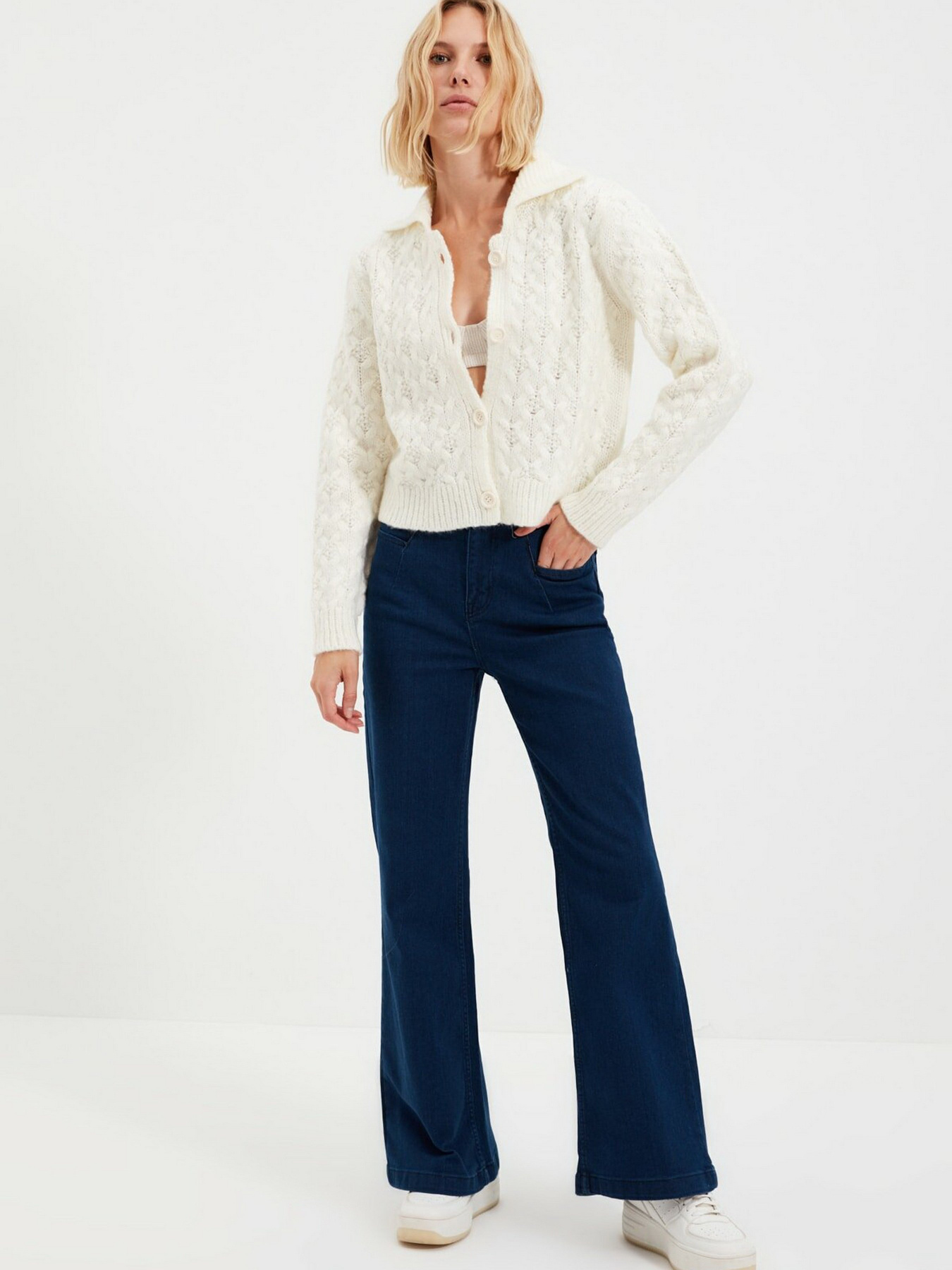 Кардиган Trendyol модель TWOAW22HI0047/Ekru Кардиган Trendyol модель TWOAW22HI0047/Ekru Фото