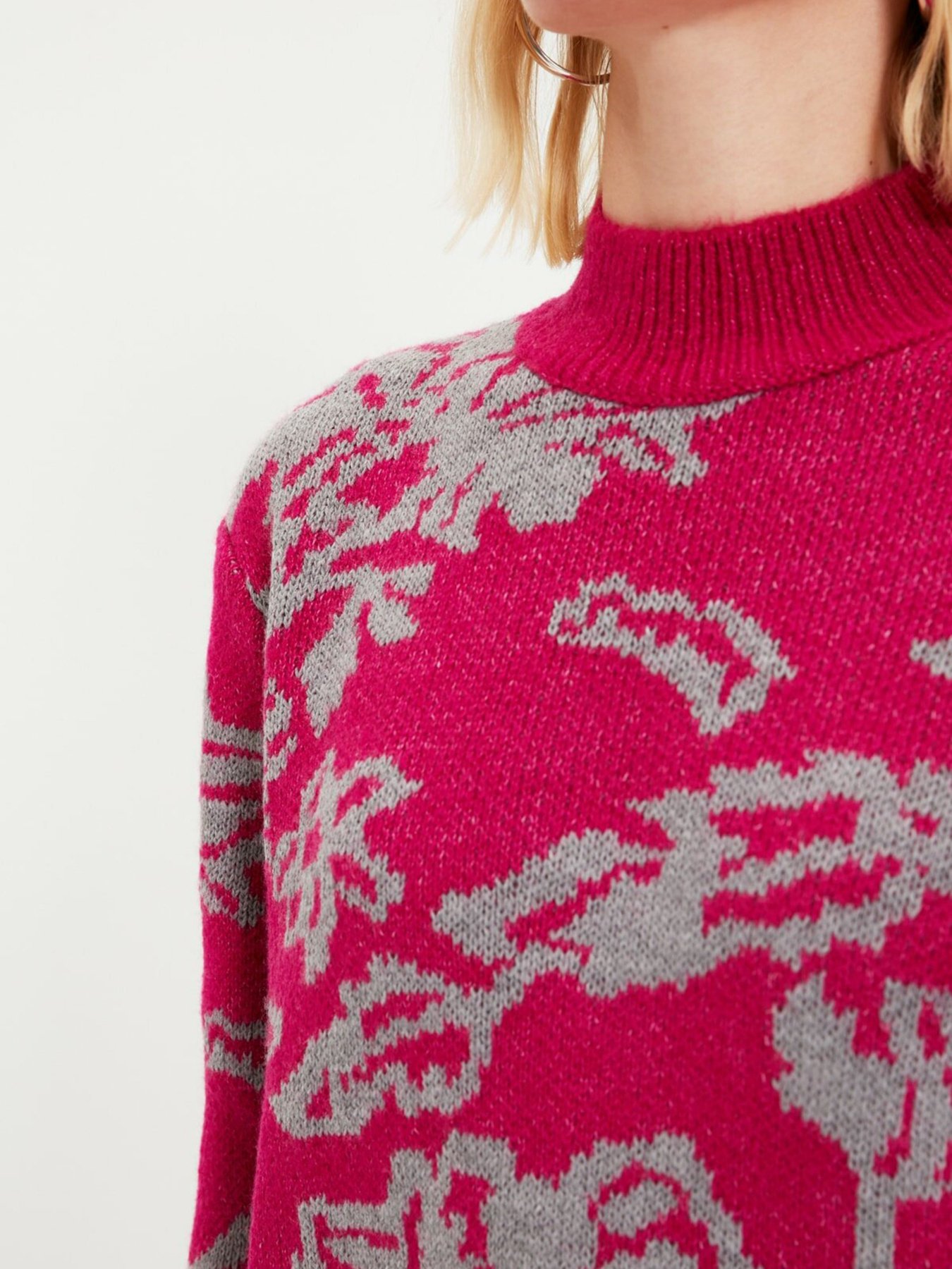 Джемпер Trendyol модель TWOAW22KZ0227/Fusya Фото