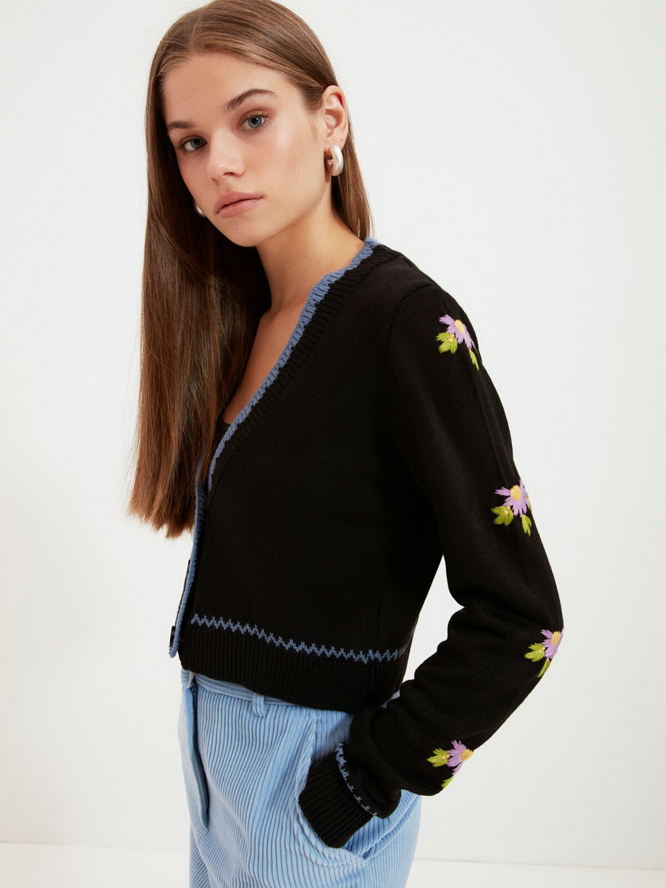 Кардиган Trendyol модель TWOAW22HI0112/Siyah Фото