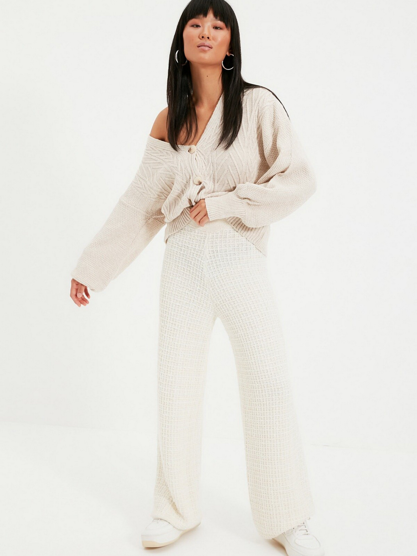 Кардиган Trendyol модель TWOAW22HI0247/Tas Кардиган Trendyol модель TWOAW22HI0247/Tas Фото