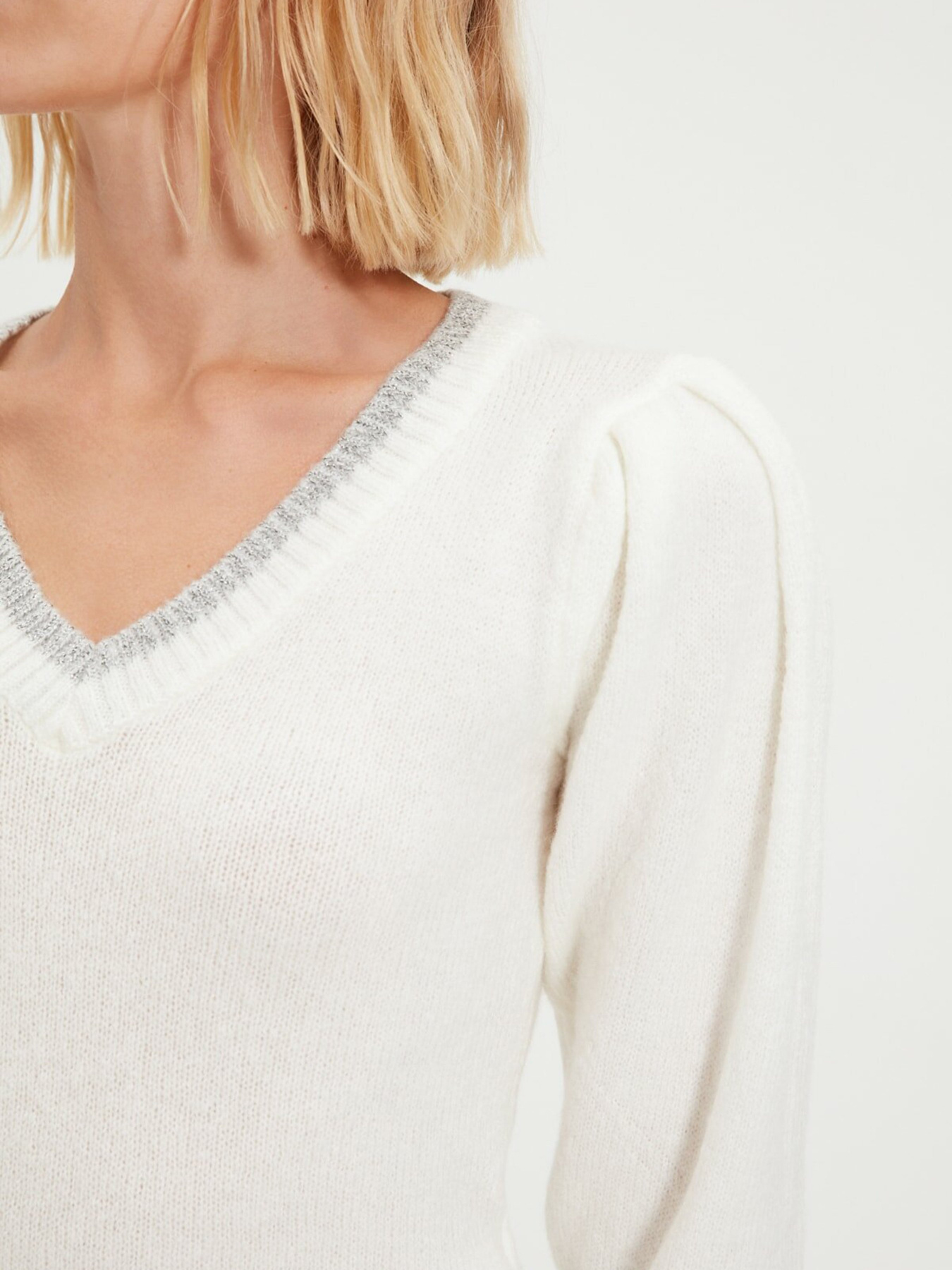 Джемпер Trendyol модель TWOAW22KZ0237/Beyaz Фото