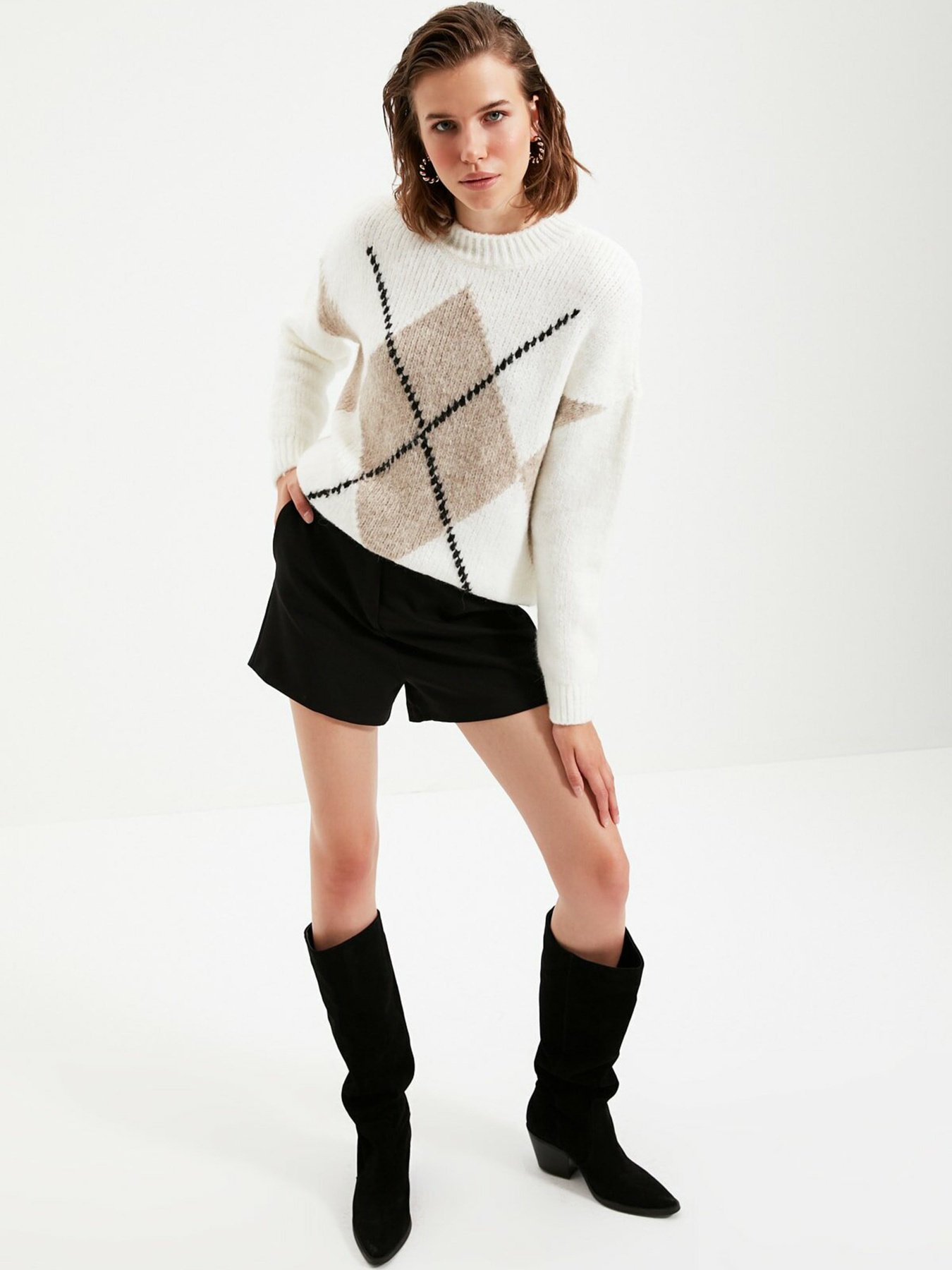 Джемпер Trendyol модель TWOAW22KZ0263/Ekru Джемпер Trendyol модель TWOAW22KZ0263/Ekru Фото