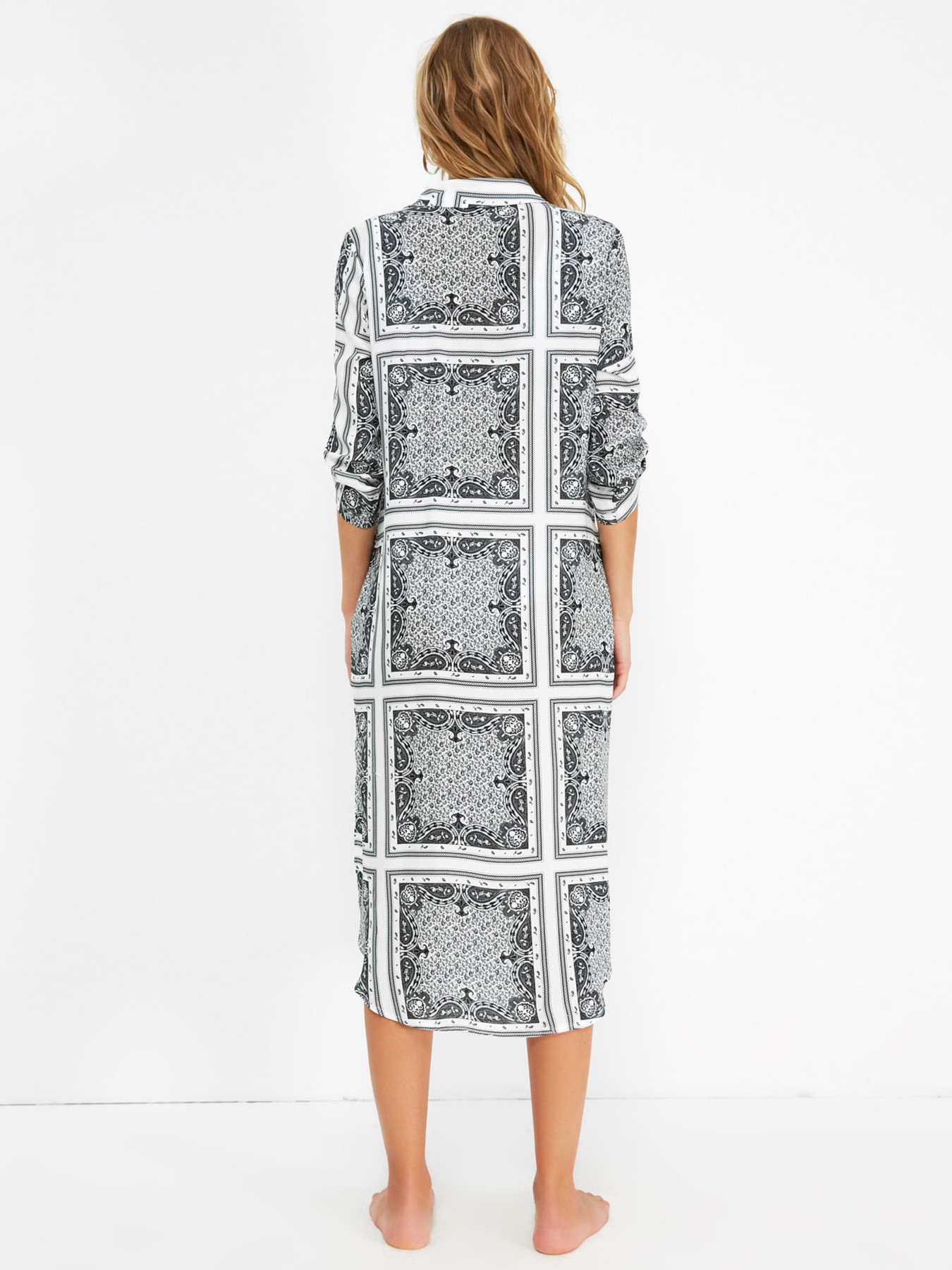 Сукня міді Trendyol модель TBESS21EL4226/Siyah-Beyaz Фото