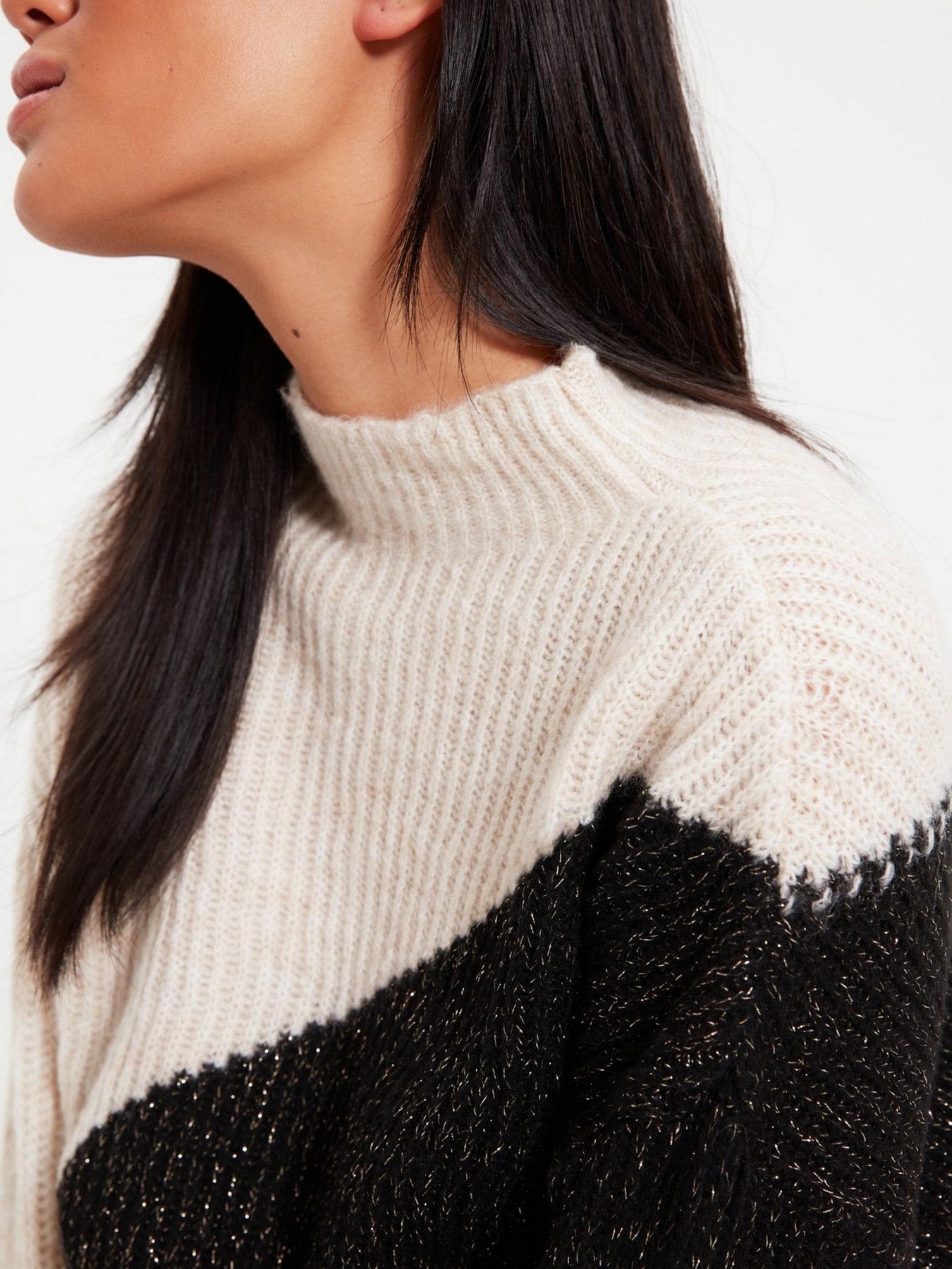 Джемпер Trendyol модель TWOAW22KZ0238/Ekru Джемпер Trendyol модель TWOAW22KZ0238/Ekru Фото