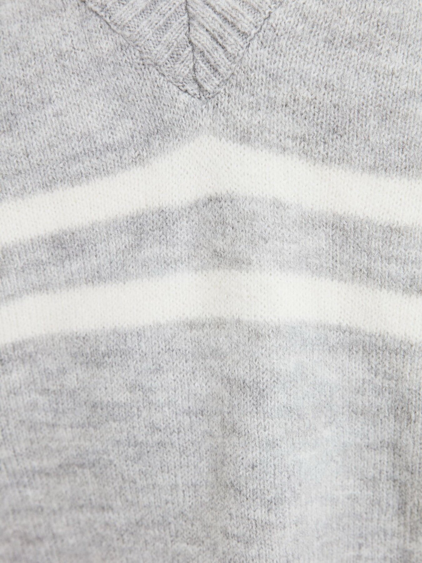 Жилет Trendyol модель TWOAW22KZ0504/Gri Жилет Trendyol модель TWOAW22KZ0504/Gri Фото