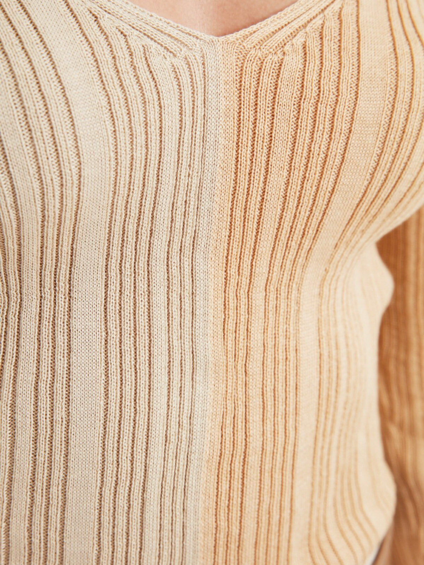 Джемпер Trendyol модель TWOAW22KZ0719/Ekru Фото