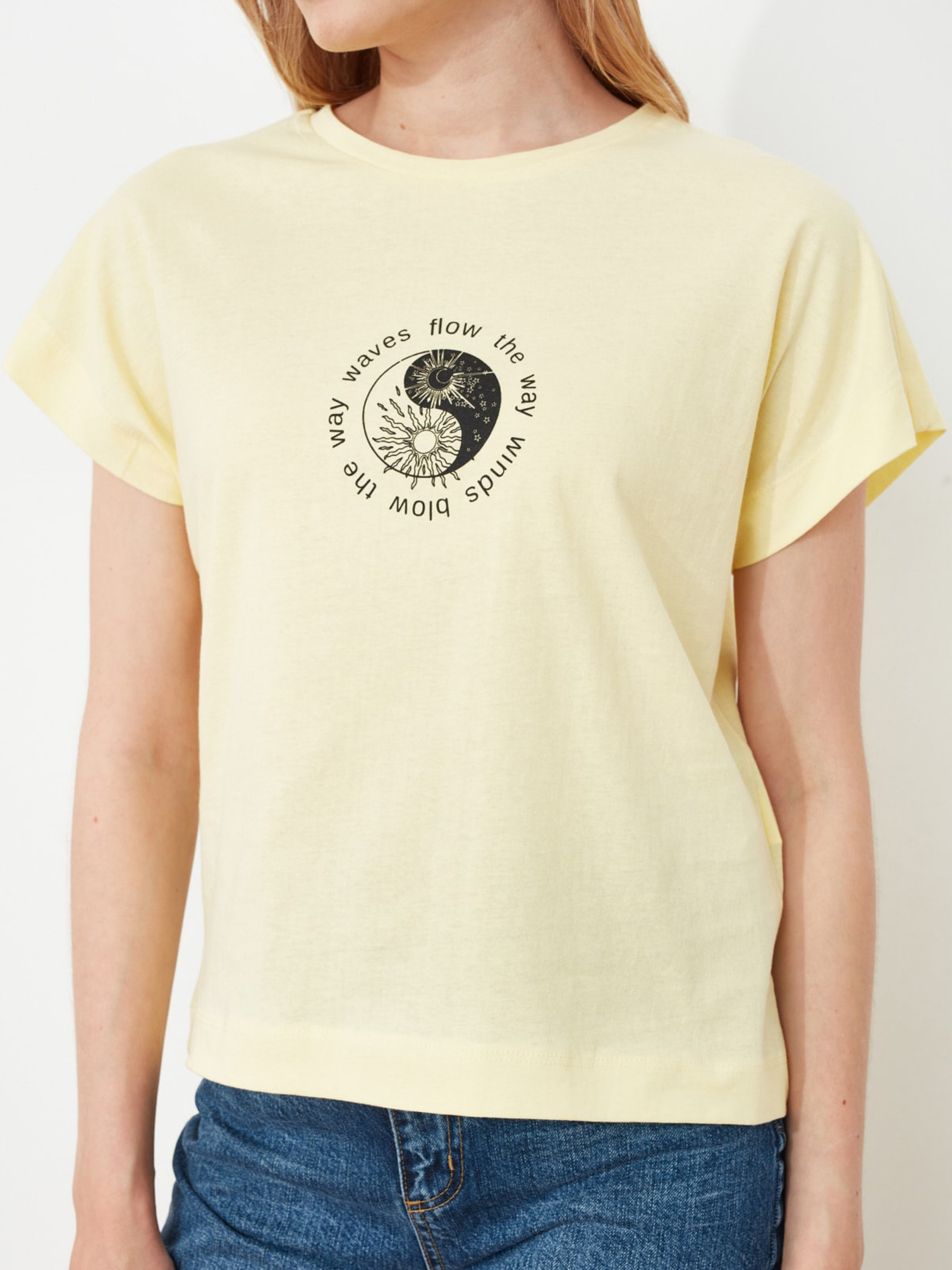 Футболка Trendyol модель TWOSS21TS1721/Sarı Фото