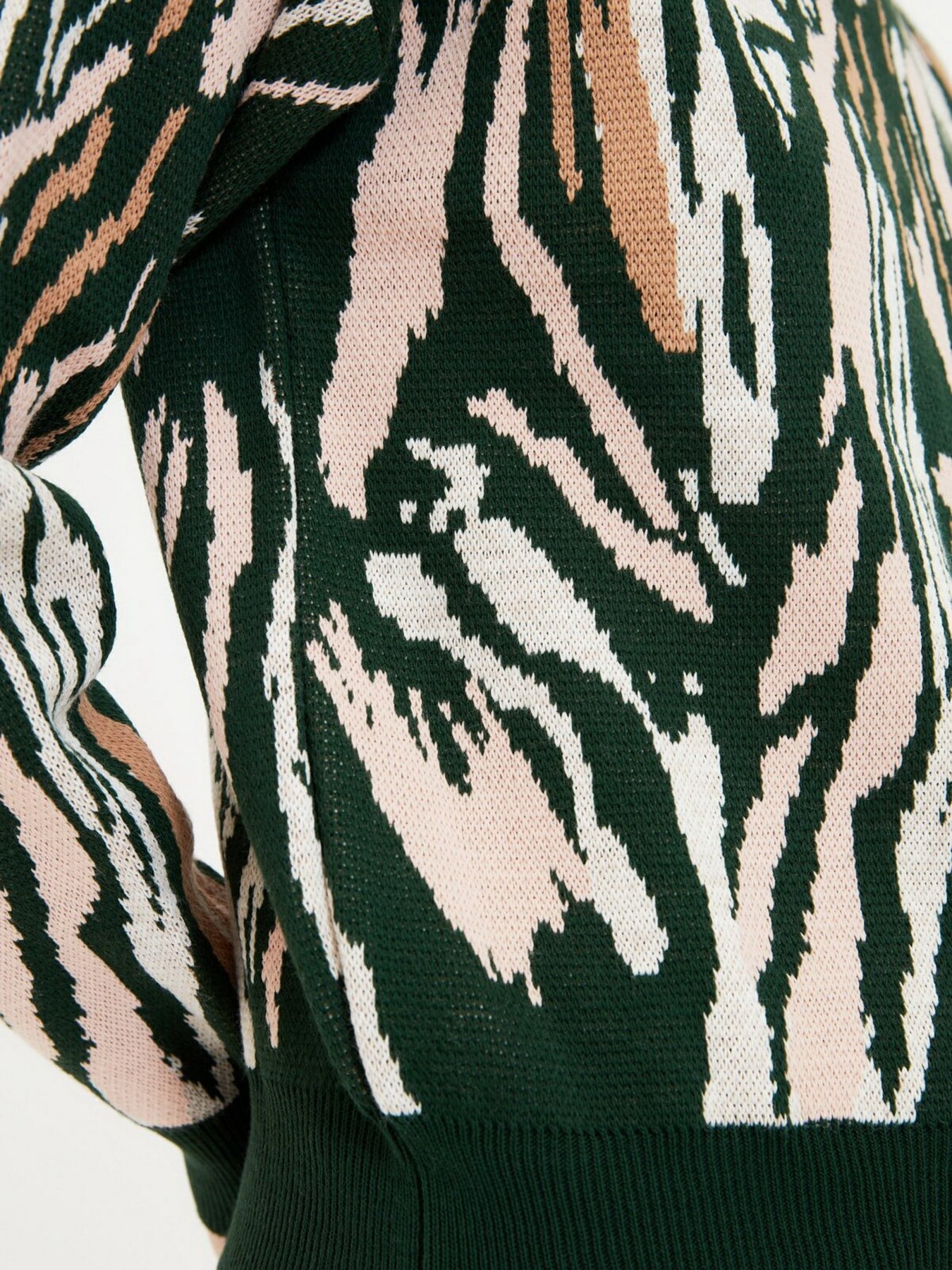 Джемпер Trendyol модель TWOAW22KZ0909/Zumrut Yesili Фото