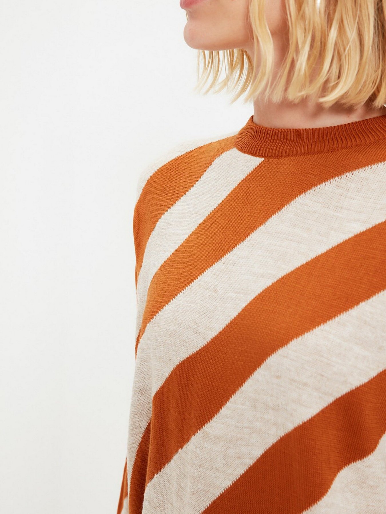 Джемпер Trendyol модель TWOAW22KZ0922/Taba Фото