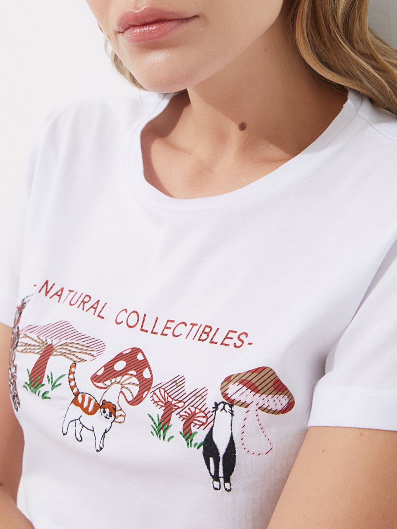 Футболка Trendyol модель TWOSS21TS2907/Beyaz Фото