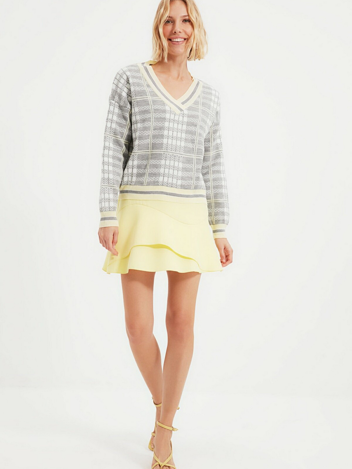 Джемпер Trendyol модель TWOAW22KZ1123/Gri Джемпер Trendyol модель TWOAW22KZ1123/Gri Фото