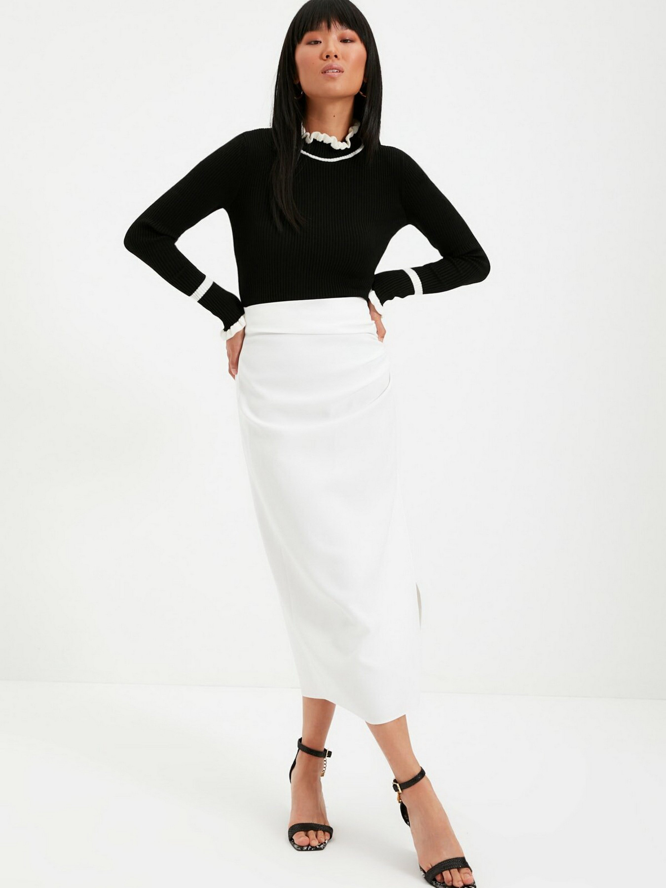 Джемпер Trendyol модель TWOAW22KZ1250/Siyah Фото