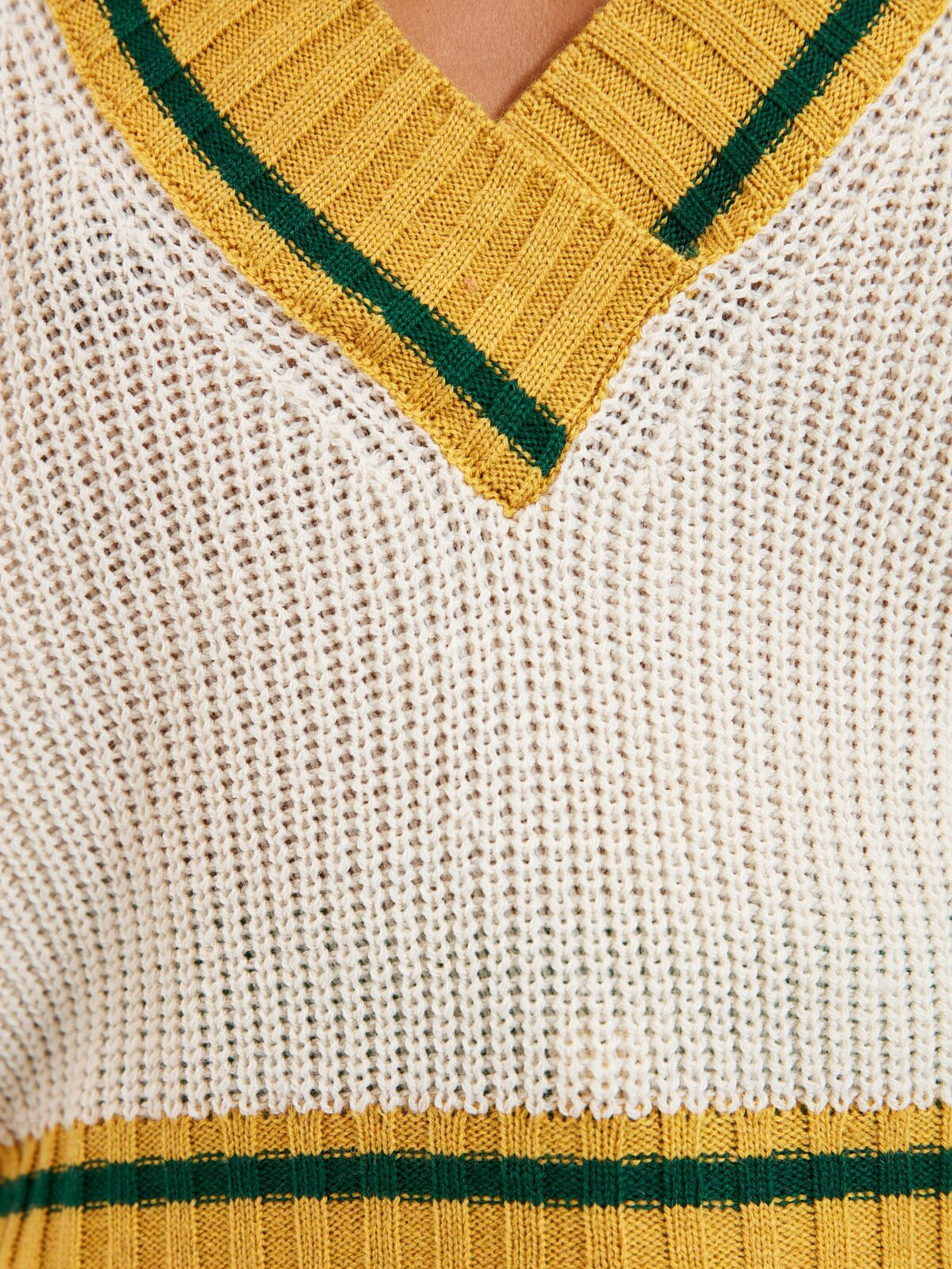 Джемпер Trendyol модель TWOAW22KZ1492/Bej Джемпер Trendyol модель TWOAW22KZ1492/Bej Фото