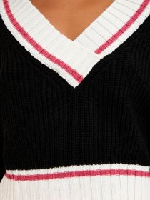 Джемпер Trendyol модель TWOAW22KZ1492/Siyah Фото