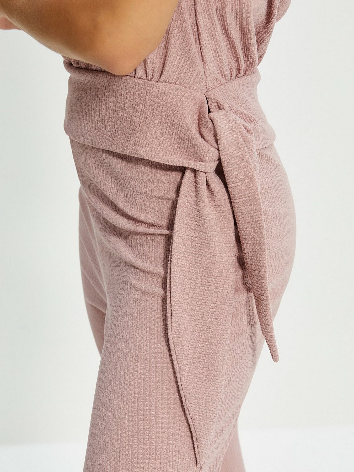 Брюки повседневные Trendyol модель TWOAW22PL0108/Gul Kurusu Фото