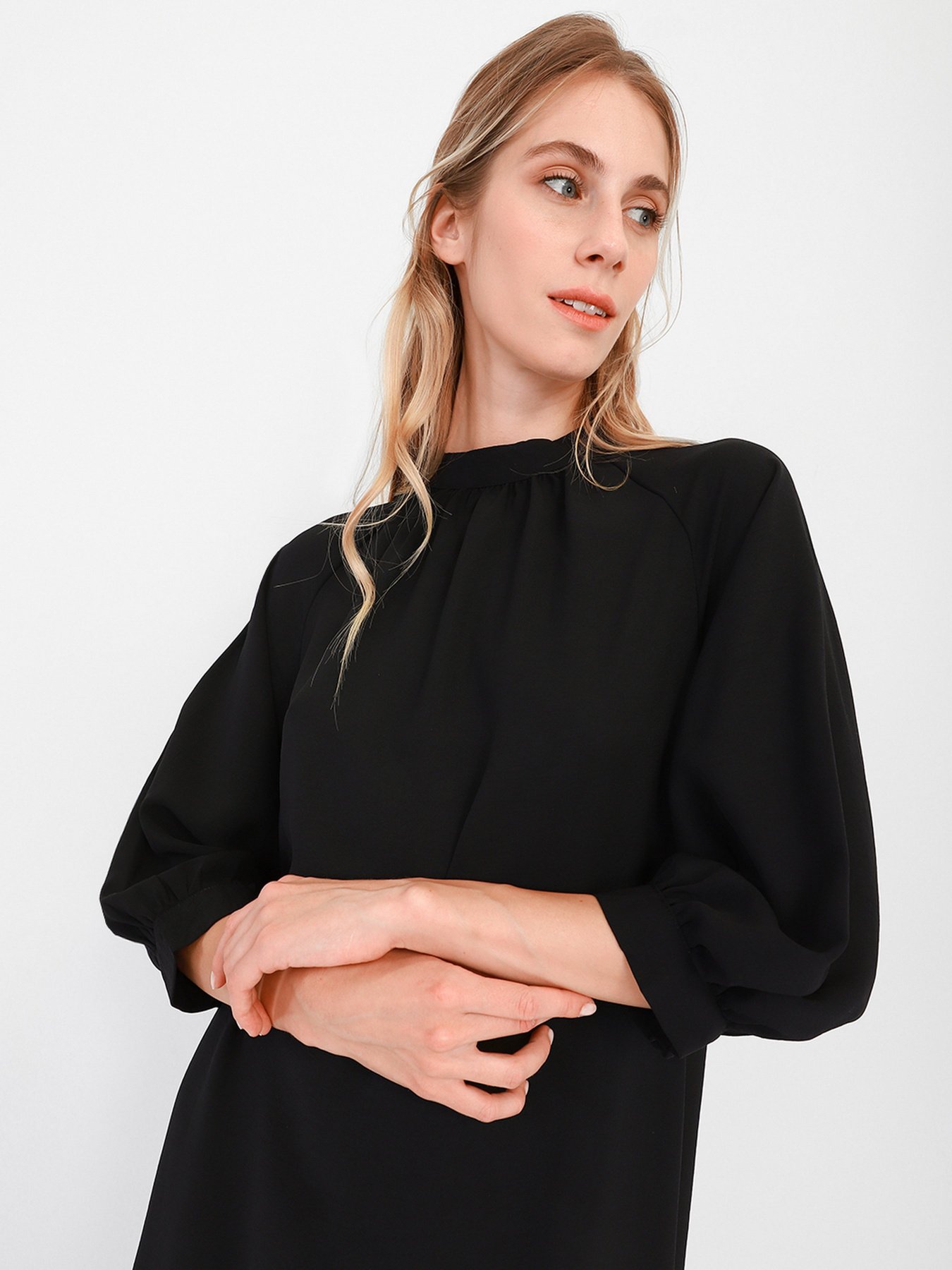 Платье миди Trendyol модель TWOAW22EL0108/Siyah Фото