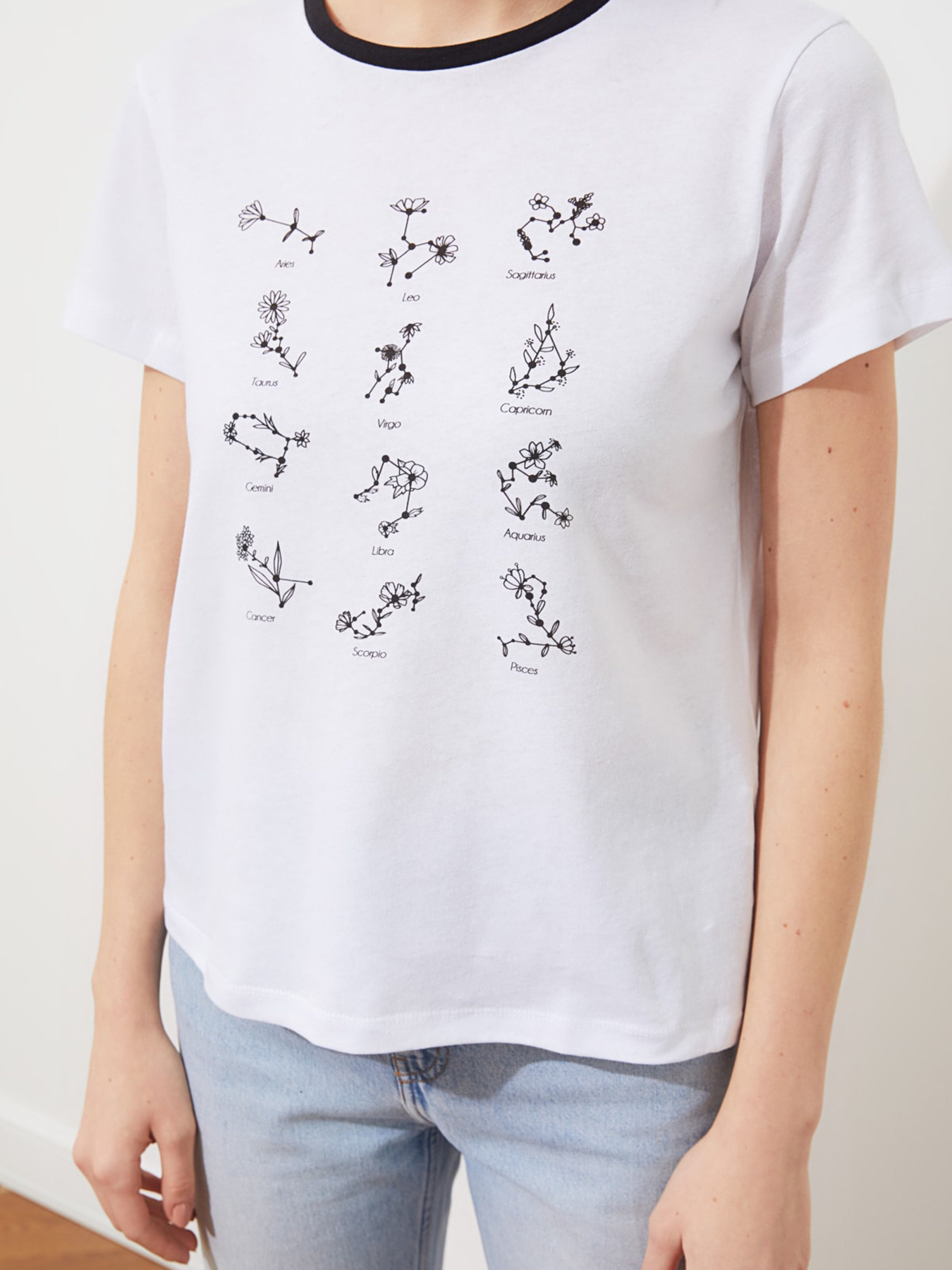 Футболка Trendyol модель TWOSS21TS2607/Beyaz Фото