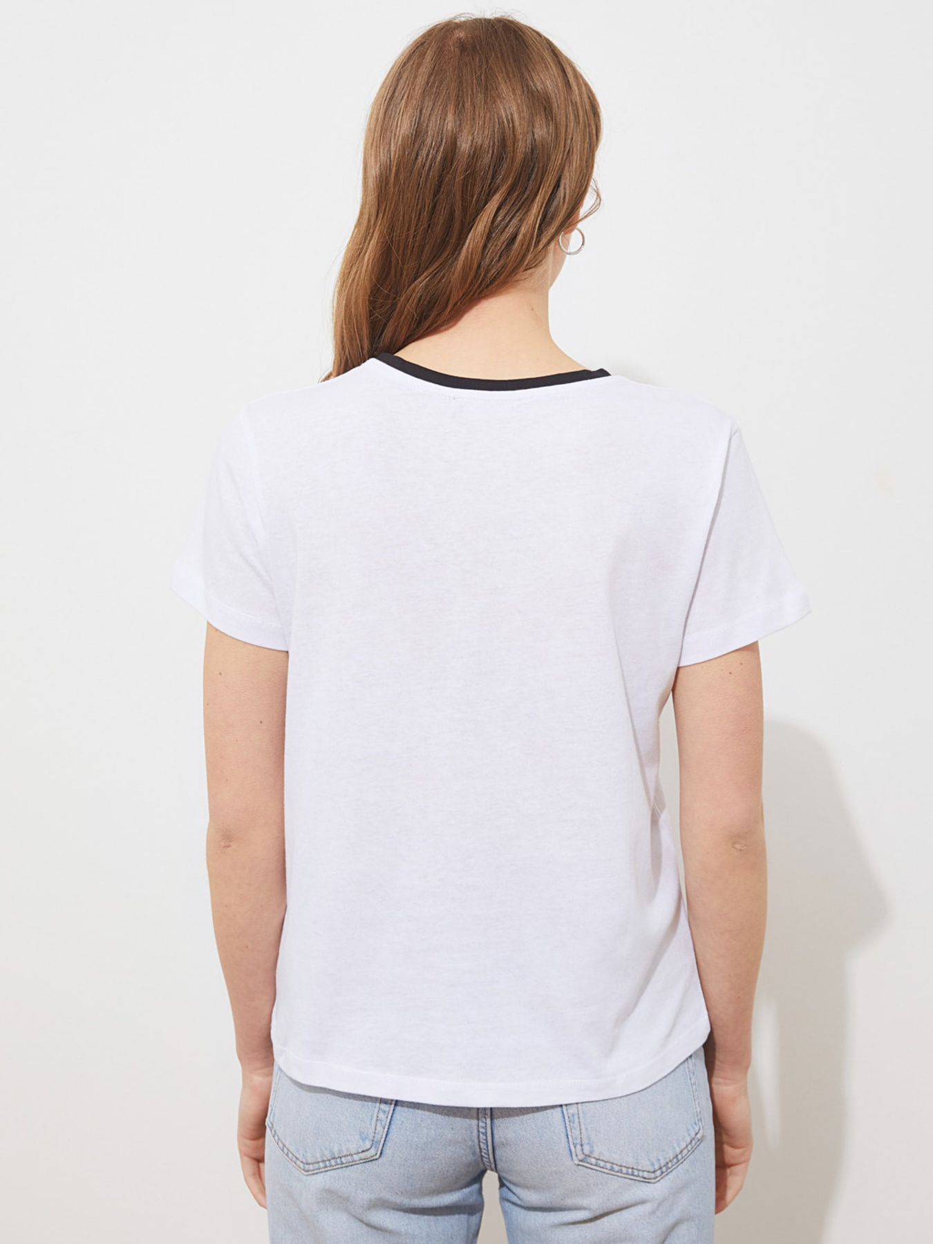 Футболка Trendyol модель TWOSS21TS2607/Beyaz Фото