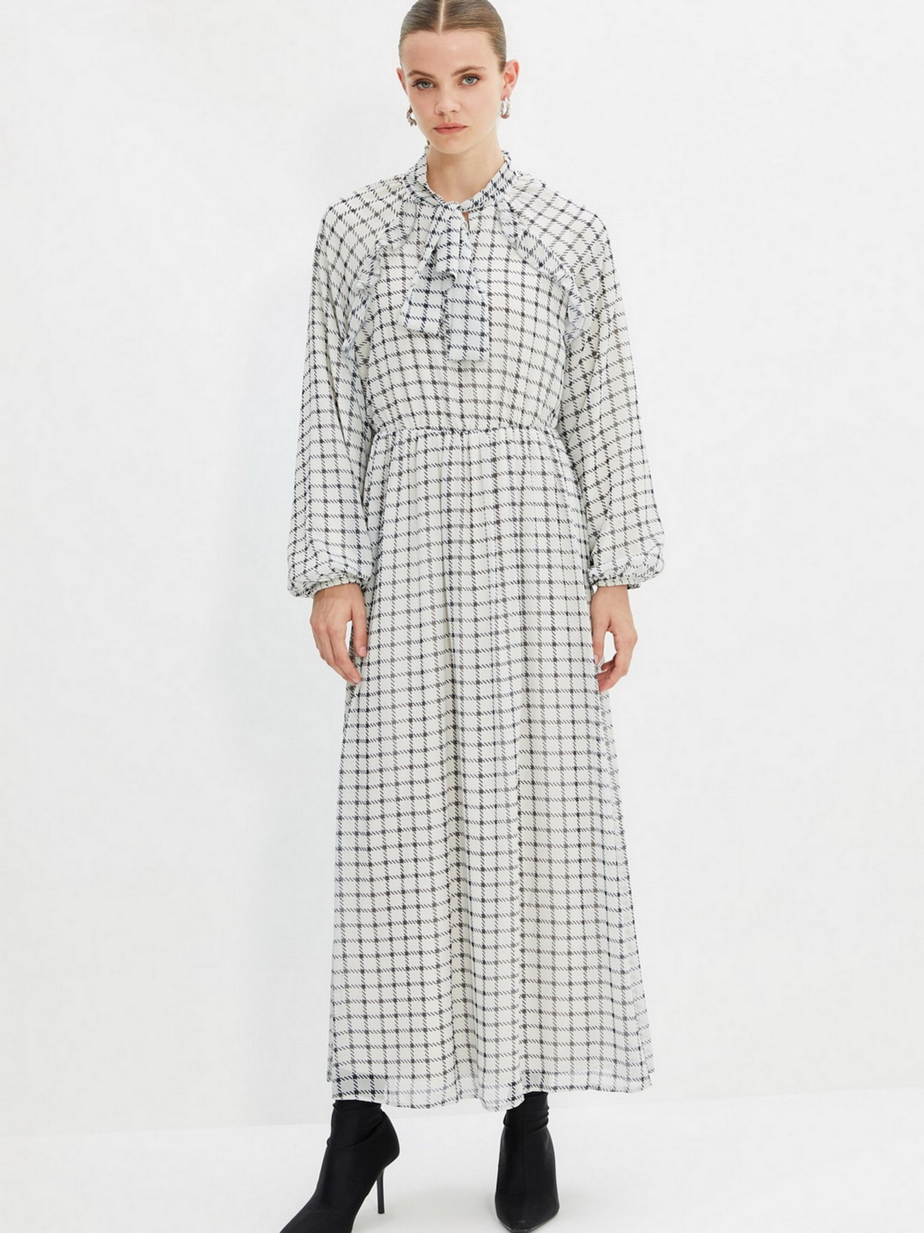 Платье макси Trendyol модель TCTAW22EB0029/Ekru Фото