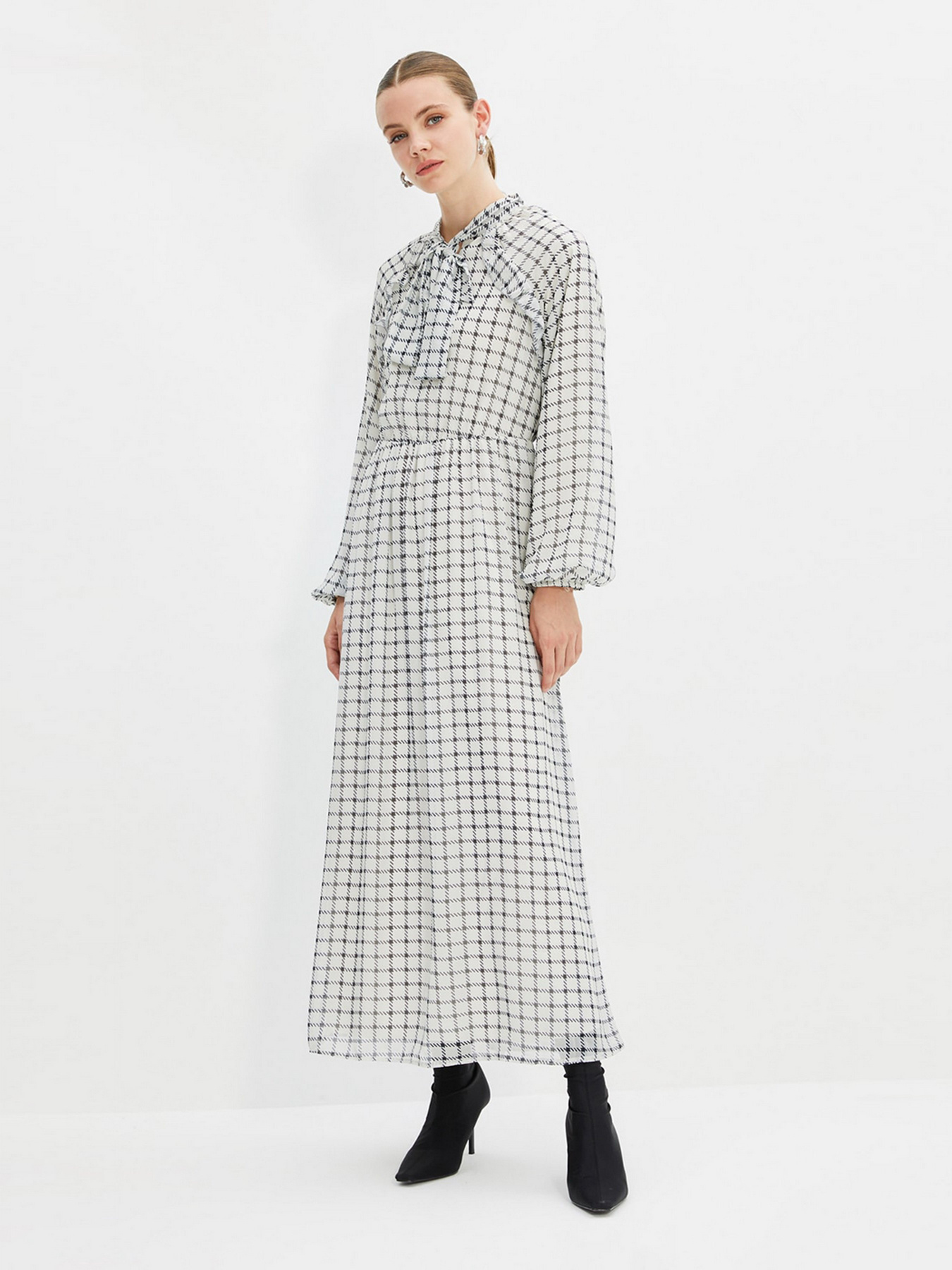 Платье макси Trendyol модель TCTAW22EB0029/Ekru Платье макси Trendyol модель TCTAW22EB0029/Ekru Фото