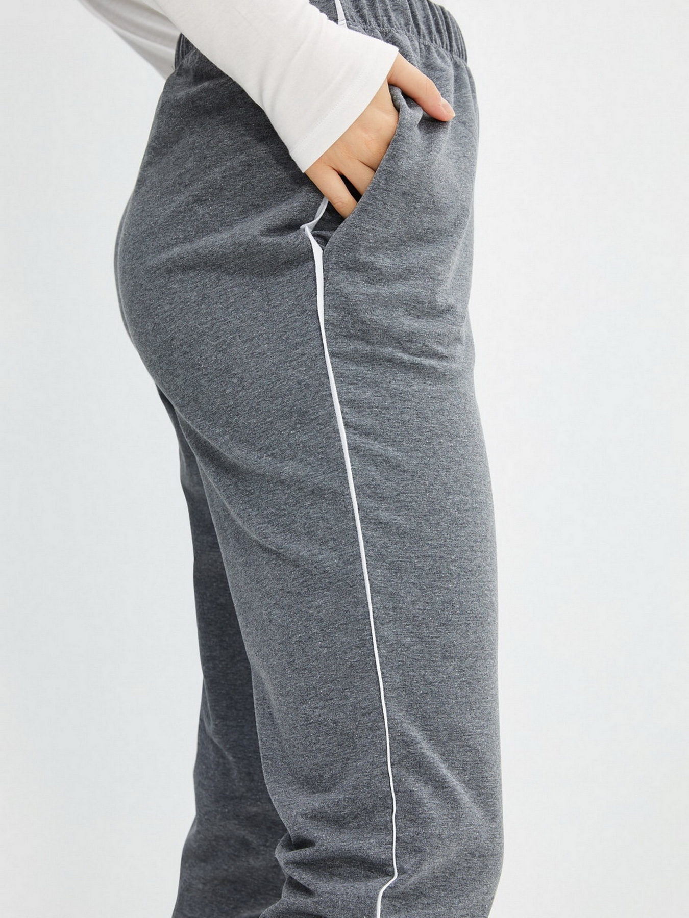 Штаны спортивные Trendyol модель TCTAW22EI0007/Antrasit Фото