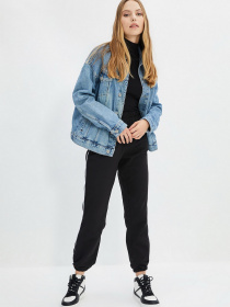 Штани спортивні Trendyol модель TCTAW22EI0007/Siyah Фото