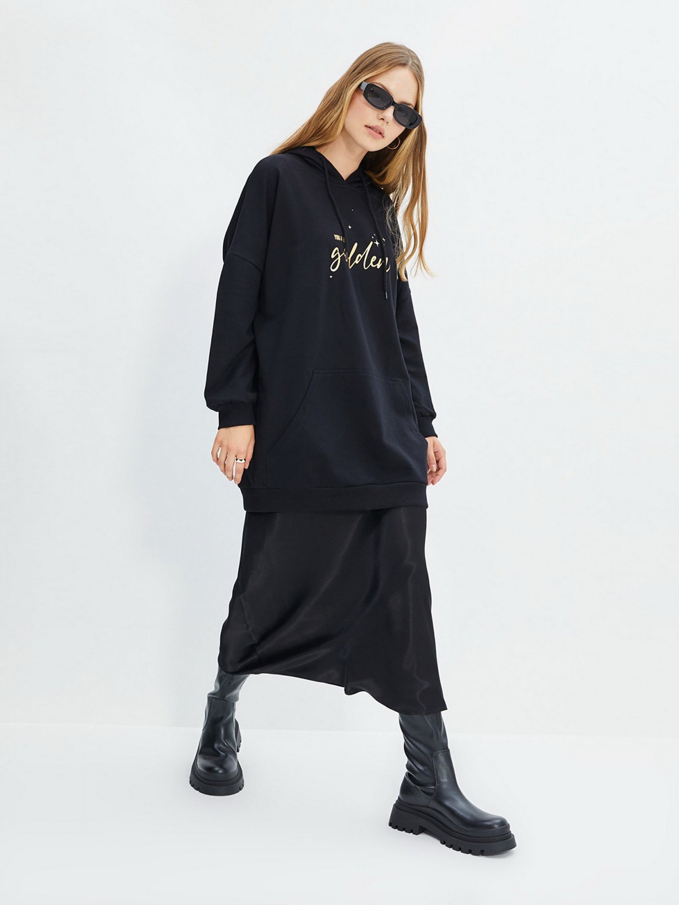 Худи Trendyol модель TCTAW22TW0055/Siyah Фото