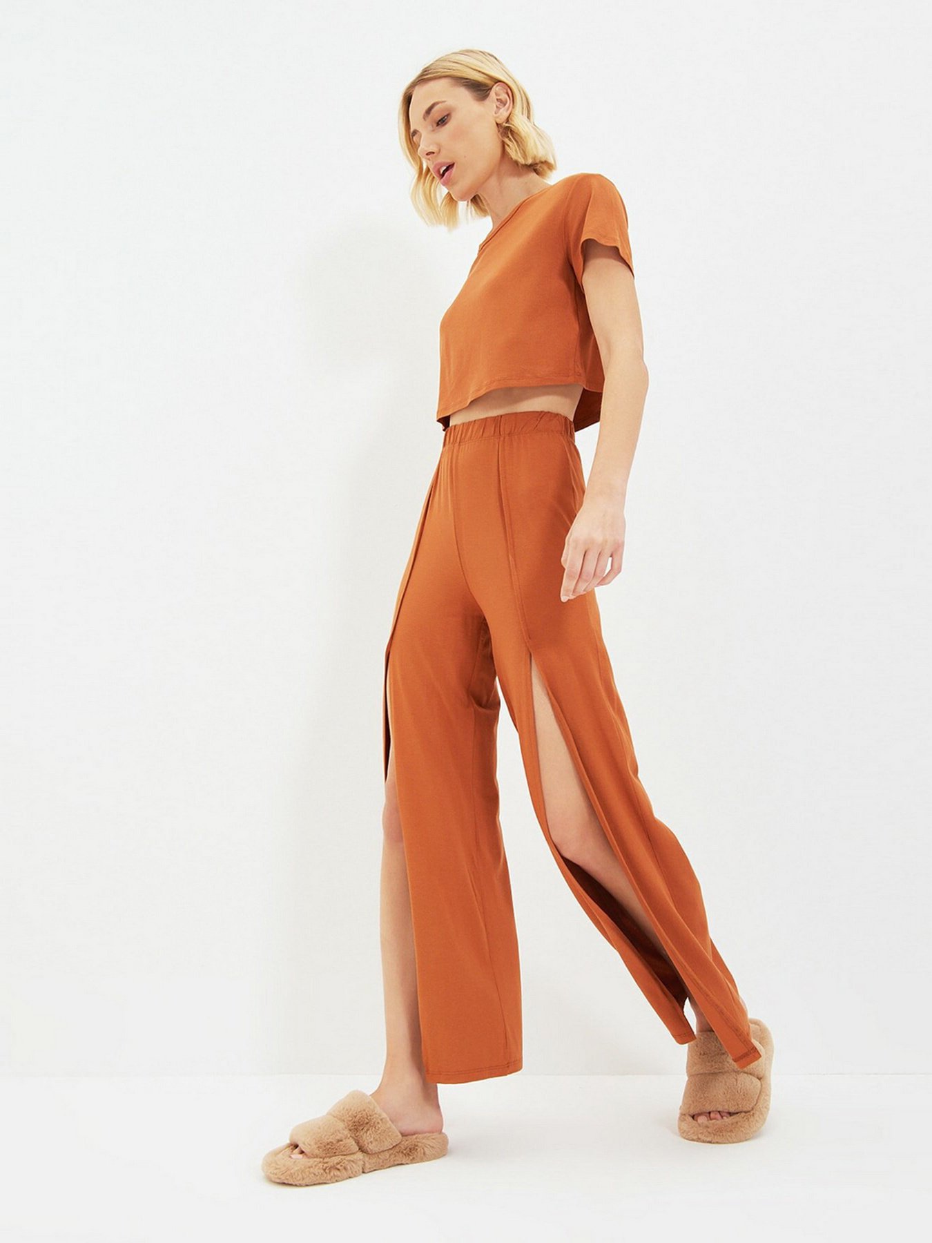 Топ Trendyol модель THMAW22PT0023/TarCin Фото