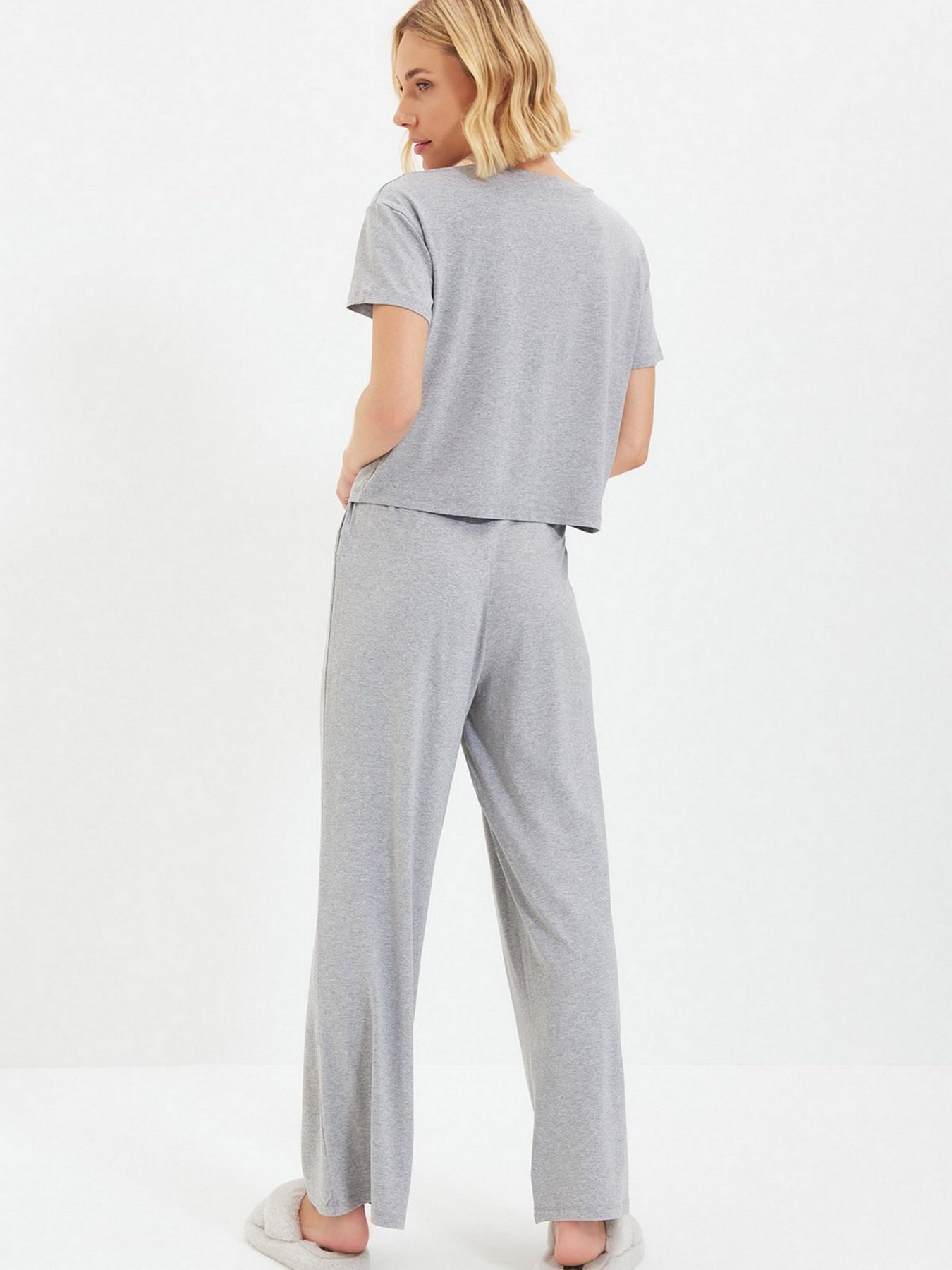 Футболка Trendyol модель THMAW22PT0024/Gri Фото