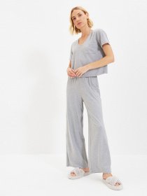 Футболка Trendyol модель THMAW22PT0024/Gri Футболка Trendyol модель THMAW22PT0024/Gri Фото