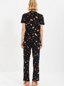 Пижама Trendyol модель THMAW22PT0479/Cok Renkli Фото