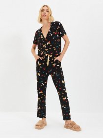 Піжама Trendyol модель THMAW22PT0479/Cok Renkli Піжама Trendyol модель THMAW22PT0479/Cok Renkli Фото