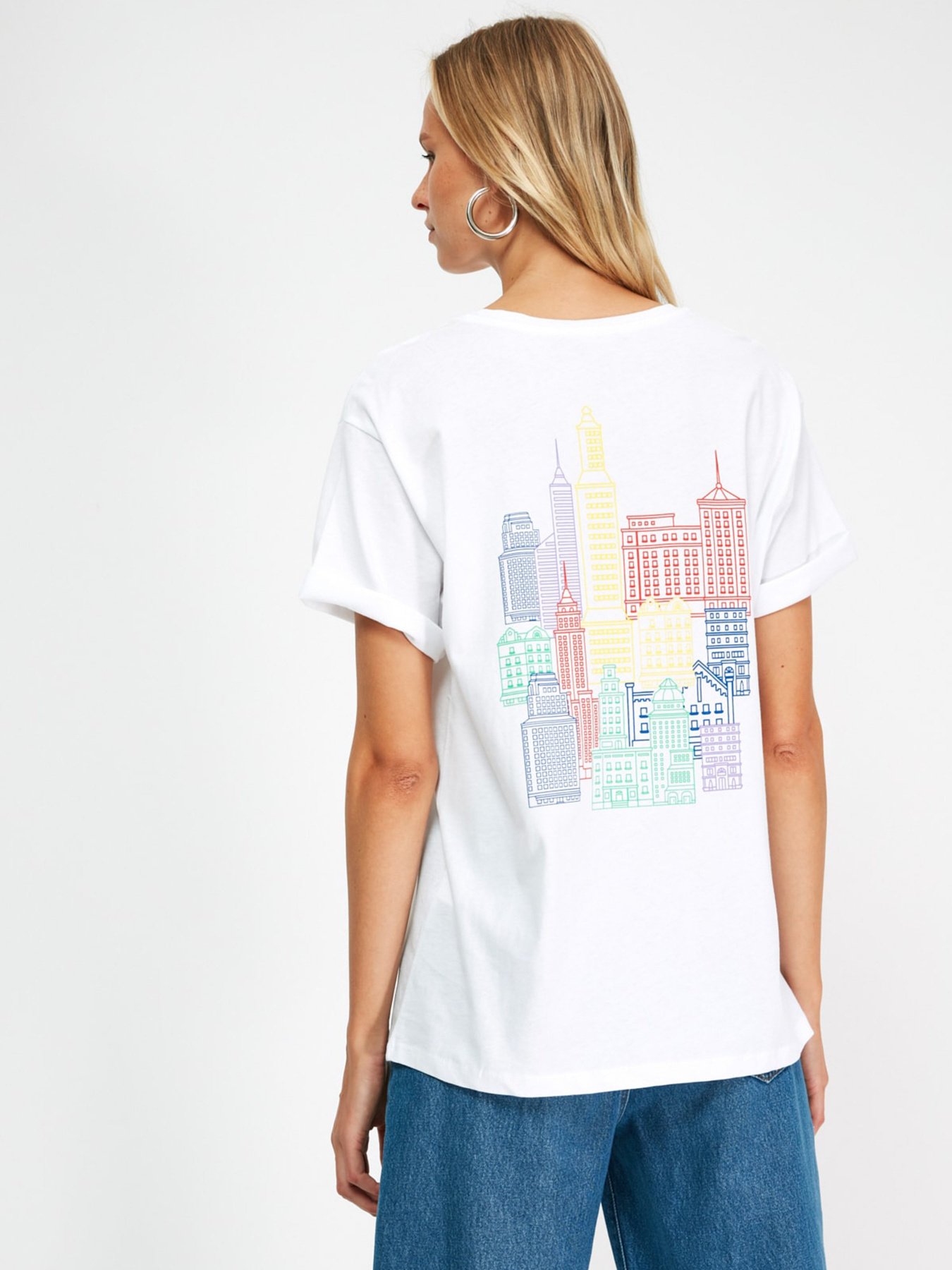 Футболки и поло Trendyol модель TWOSS21TS3939/Beyaz Футболки и поло Trendyol модель TWOSS21TS3939/Beyaz Фото