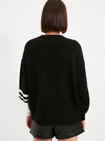 Джемпер Trendyol модель TWOAW20KZ0101/Siyah Фото