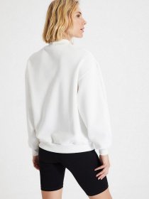 Свитшот Trendyol модель TWOAW20SW0584/Ekru Фото