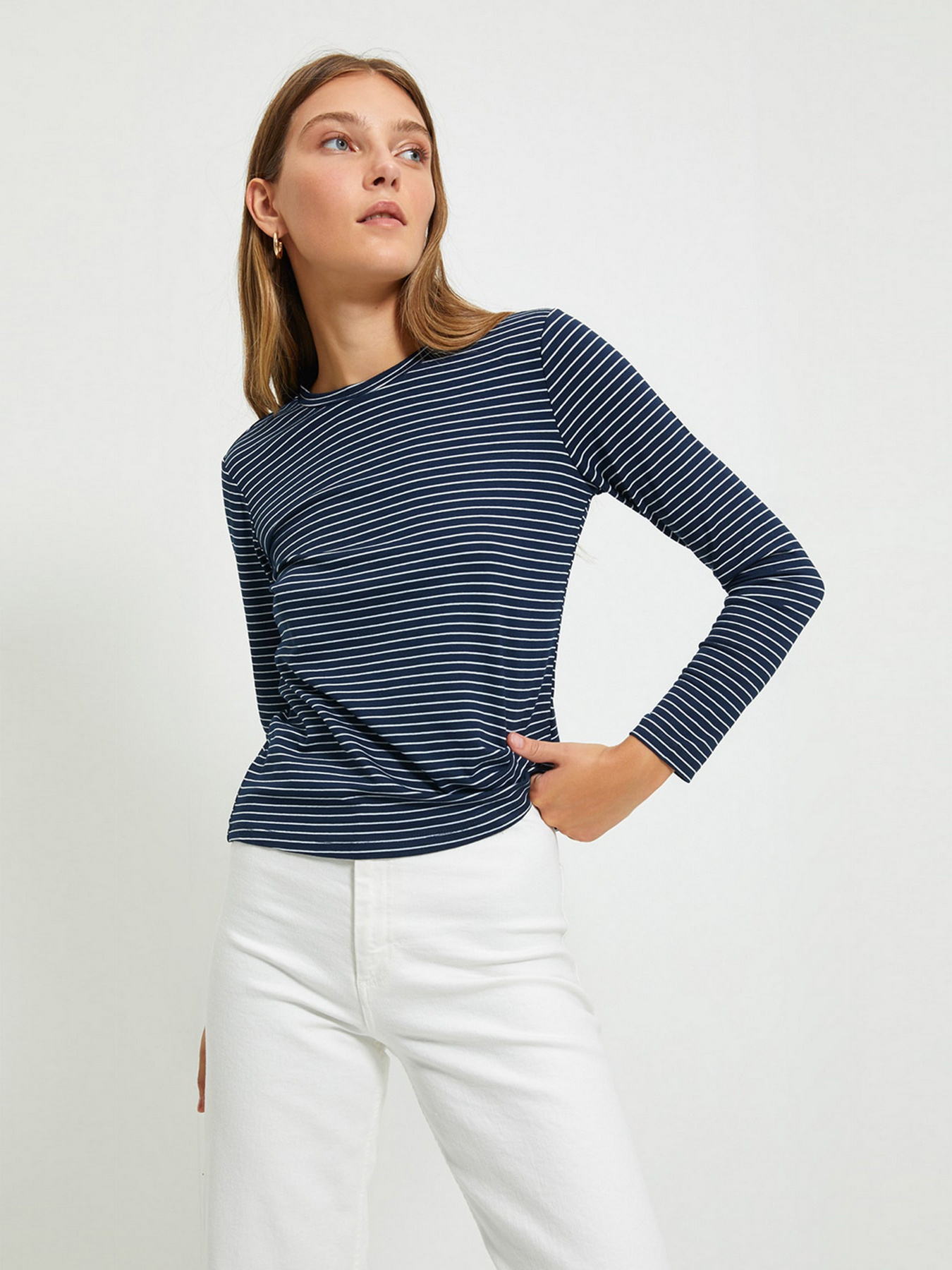 Лонгслив Trendyol модель TWOAW20TS0097/Lacivert Фото