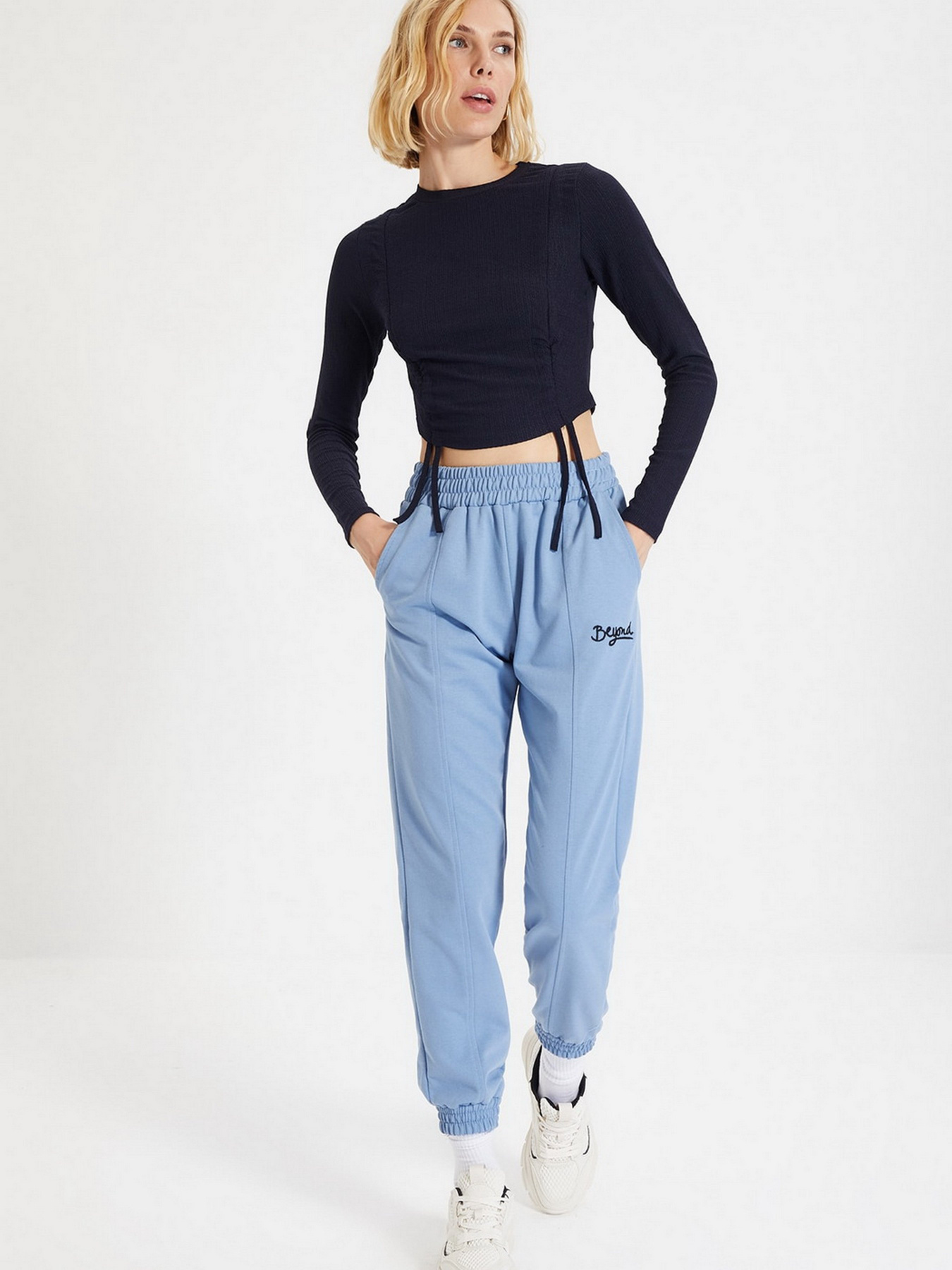 Штаны спортивные Trendyol модель TWOAW21EA0049/ACik Mavi Фото