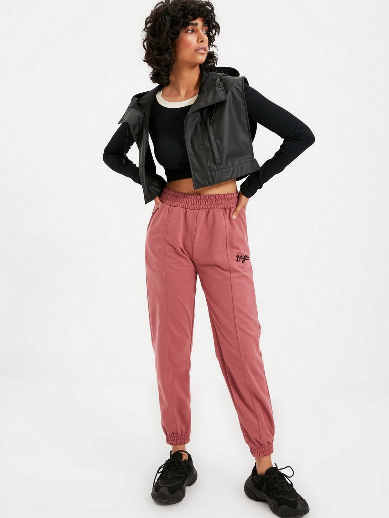 Спортивні штани Trendyol модель TWOAW21EA0049/Gul Kurusu Фото