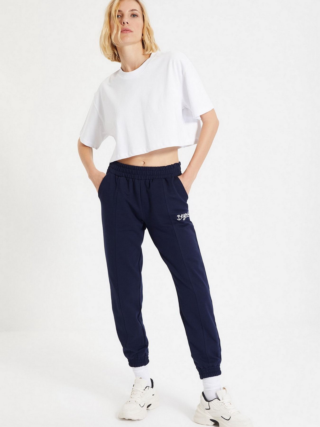 Спортивні штани Trendyol модель TWOAW21EA0049/Lacivert Фото