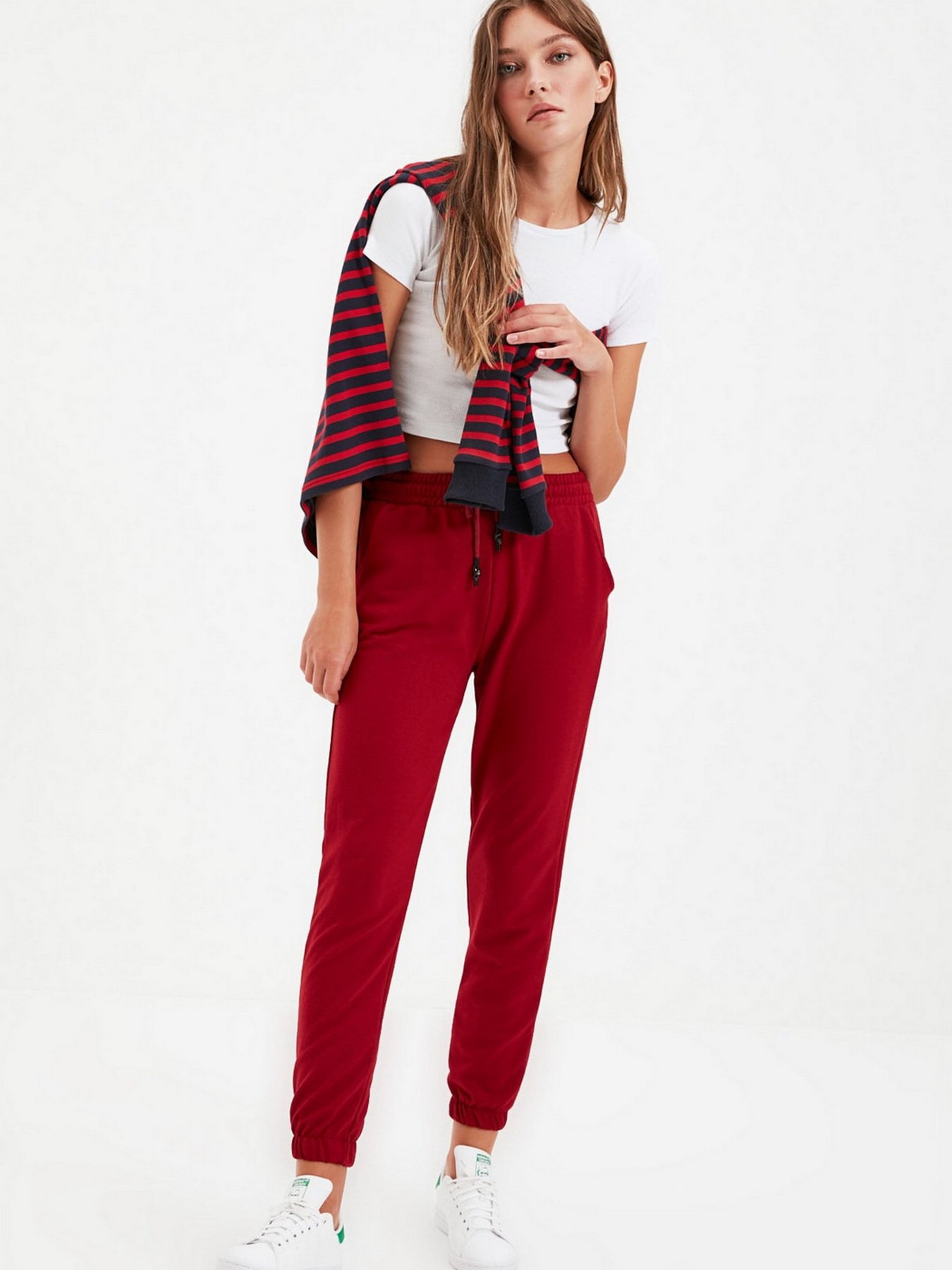 Штаны спортивные Trendyol модель TWOAW21EA0066/Bordo Фото