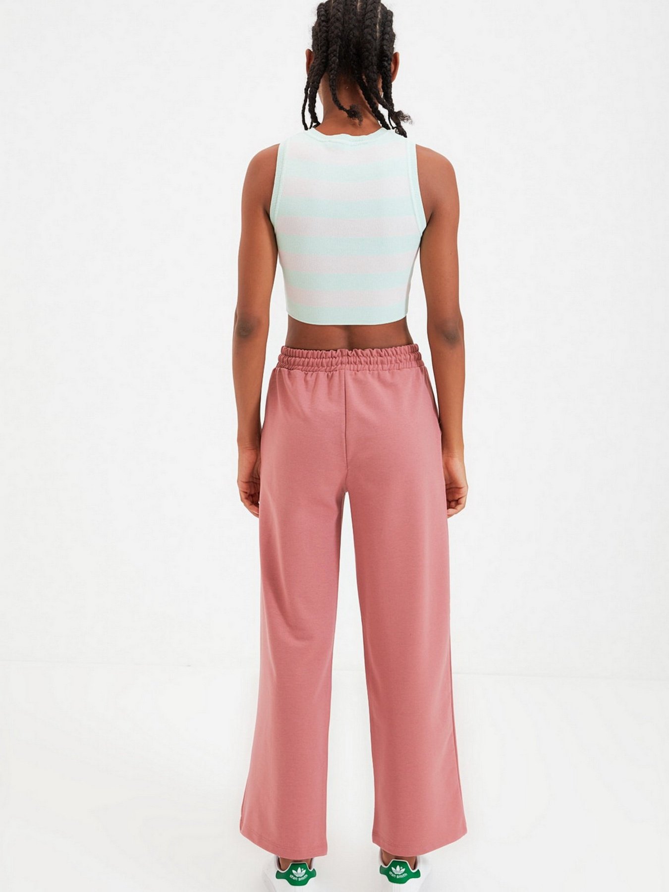 Спортивні штани Trendyol модель TWOAW21EA0116/Gul Kurusu Спортивні штани Trendyol модель TWOAW21EA0116/Gul Kurusu Фото