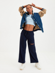 Штаны спортивные Trendyol модель TWOAW21EA0116/Lacivert Фото