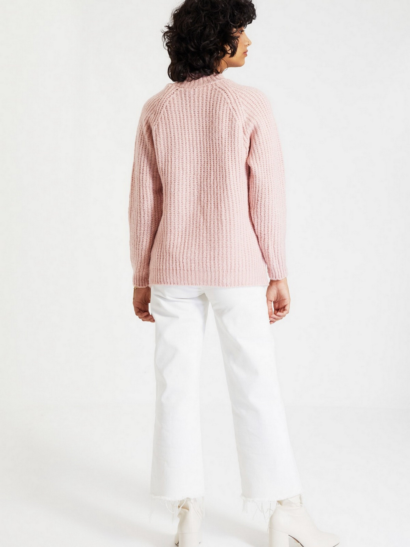 Джемпер Trendyol модель TWOAW21KZ0208/Pudra Фото