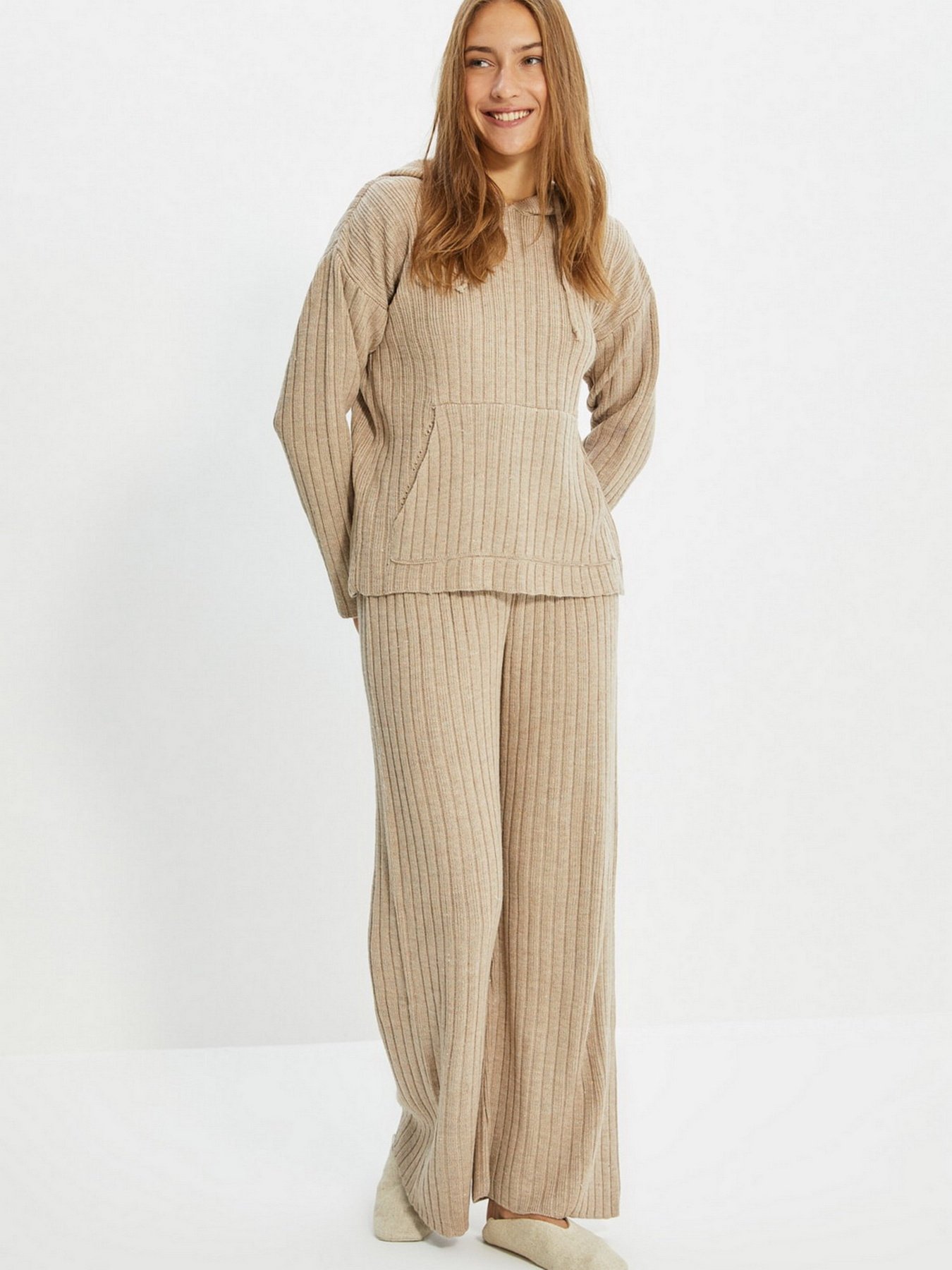 Костюм Trendyol модель TWOAW22AU0017/Vizon Фото